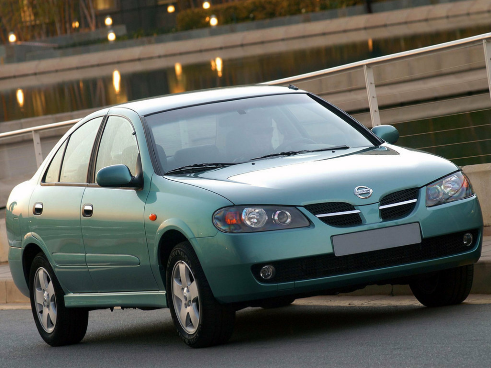 Коврики текстильные "Стандарт" для Nissan Almera II (седан / N16) 2003 - 2006, черные, 4шт.