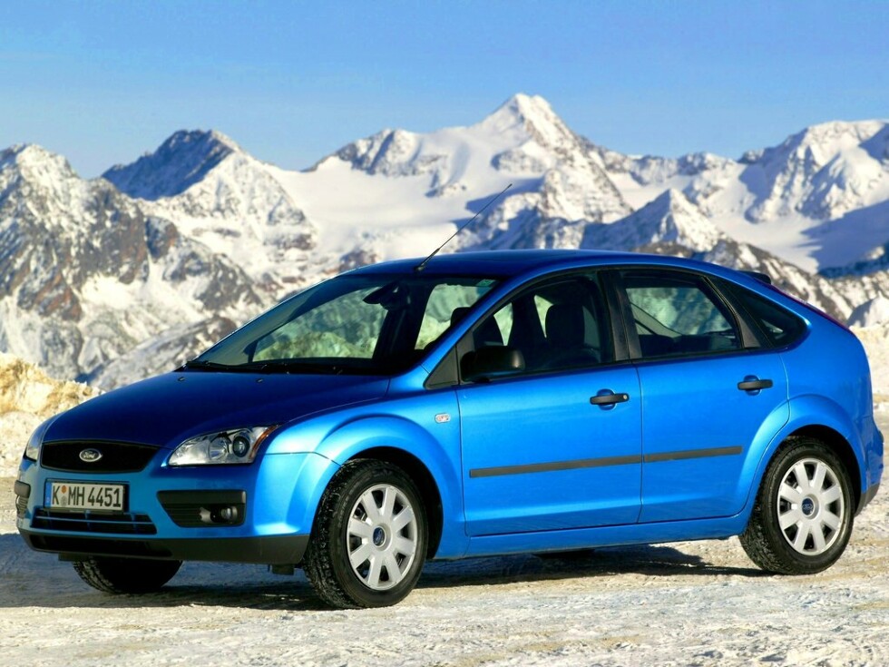 Коврики текстильные "Классик" для Ford Focus II (хэтчбек 5 дв / CB4) 2004 - 2011, черные, 5шт.